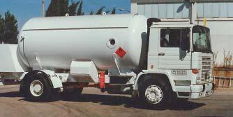 requirements in terms of tank and/or vehicle characteristics. General/standard characteristics Tank for the transport of ADR class 2 liquefi ed gas under pressure.
