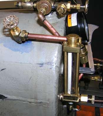tapered; otherwise it matches MTP 1/4"-40. The cutoff valve (LSM 1/4") connects to the boiler via a 1/4" nipple.