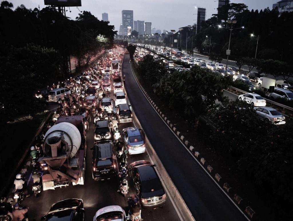 In 2015, Jakarta s citizen have spent about 400 hours a year in traffic annually.