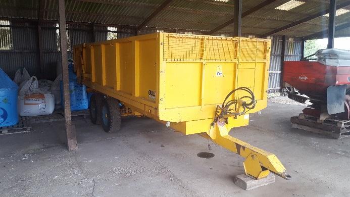 Trailers 1995 GULL 10 Tonne twin axle Rootmaster Grain Trailer c/w lift off sides, hydraulic tailgate, grain chute, sheet GULL 8 Tonne Grain Trailer AW