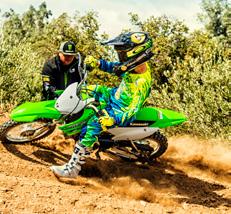 TEAM GREEN 2018 TEAM GREEN 2018 KIDS RANGE mx range Kawasaki has kids and adults alike covered with 5 models in the trail orientated KLX
