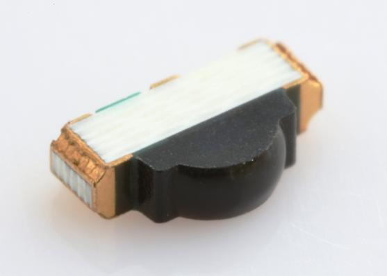 Standard Product Reference Sheet Features Package Product features Smaller, thinner, right angle (side view) package, Visible ray cut resin Photo diode (Photo detector) (Peak wavelength : 900nm)