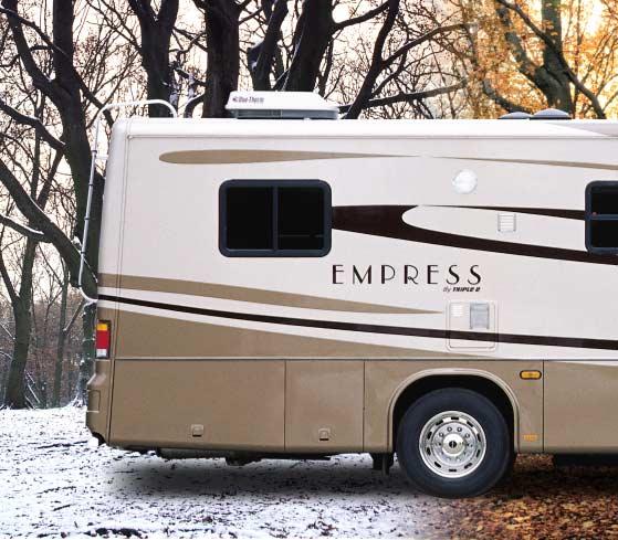 F OR S EASON A FTER S EASON OF C OMFORT The Empress is the perfect living environment. Built for total four-season versatility, you can enjoy life on the road year-round.