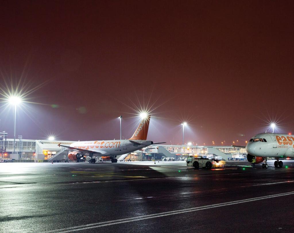 Projects Glasgow Airport, Scotland Glasgow Airport was keen to upgrade their apron lighting to LED before the start of the 2014 Commonwealth Games in the city of Glasgow, Scotland.