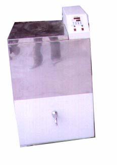 Operating with handle which is of Stainless steel. Technosys Cryo Water Bath ( 4 0 C ) : Cryo Water Bath in the the extension of extensive range of AUTHENTIC cryostats.