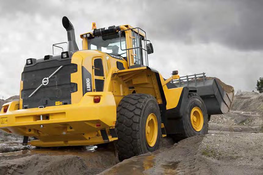 The Volvo L110G and L120G are built to perform precision-demanding applications with unbeatable productivity.