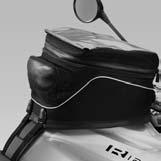 System pannier Each pannier has a capacity of 32 litres and can comfortably hold a helmet.