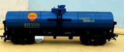 Other Railway 3.142 00 Wagons - Tri-ang Tri-ang R117 Trans-continental bogie Oil Tank Wagon 'Shell', red, lettered and numbered in black 'S.C.C.X 333' and 'Capacity 100000 lbs.'. Type 1 couplings.