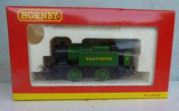 3.18 00 Locomotives - Hornby Hornby R552 4-6-2 Tender Locomotive, B.R. 'Standard' Class, green No. 70013 'Oliver Cromwell'. Tender-drive (tender permanently attached).