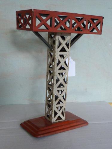 Dark grey girders, brick-painted base to main span and ramps. Excellent condition Price ( ): 75.00 1.