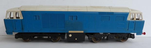 1.321 0-gauge - American Locomotives Lionel Lines 3-rail 18v. ac. electric 2-4-2 Tender Locomotive, unlined gloss black with copper details, cabside No. 262E. Good condition.