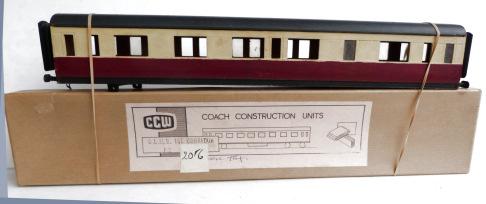 1.360 0-gauge Coaches - Leeds Model Co. L.M.C. (Leeds Model Co) bogie Corridor Coach, with glazing but no interior fittings except for separated brake-luggage section..finished in finely lined-out L.