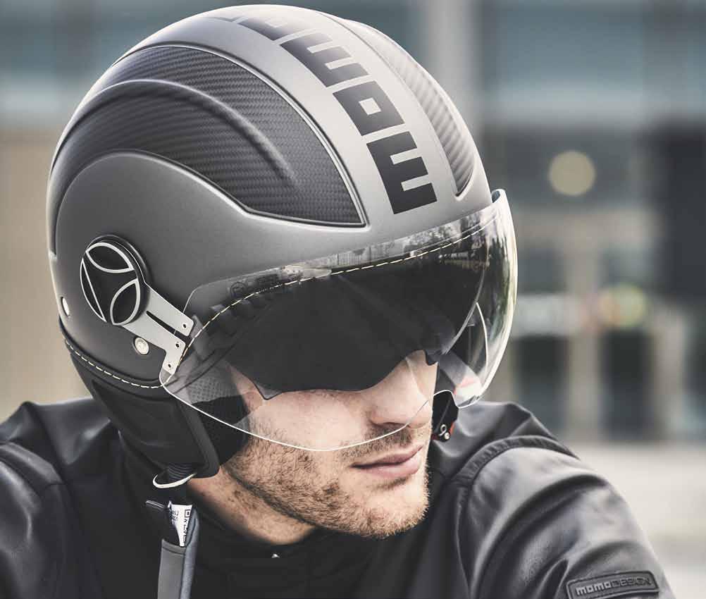 AVIO PRO PRODUCT DETAILS AVIO is an aeronautical inspired helmet. It is the first MOMODESIGN helmet totally made out of composite material to guarantee higher safety standards and extreme lightness.