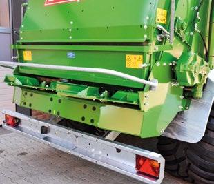 tractor and trailer (on trailer side) Beater unit drive The spreader unit with hydraulic dosing wall and 1,400 mm throughput can be used universally for all types of materials.