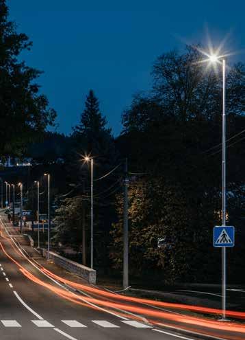 S LUM S LUM LED luminaire is our star energy-efficient product for street lighting with screwless design. It s core advantage lies in a significant reduction of energy and maintenance costs.