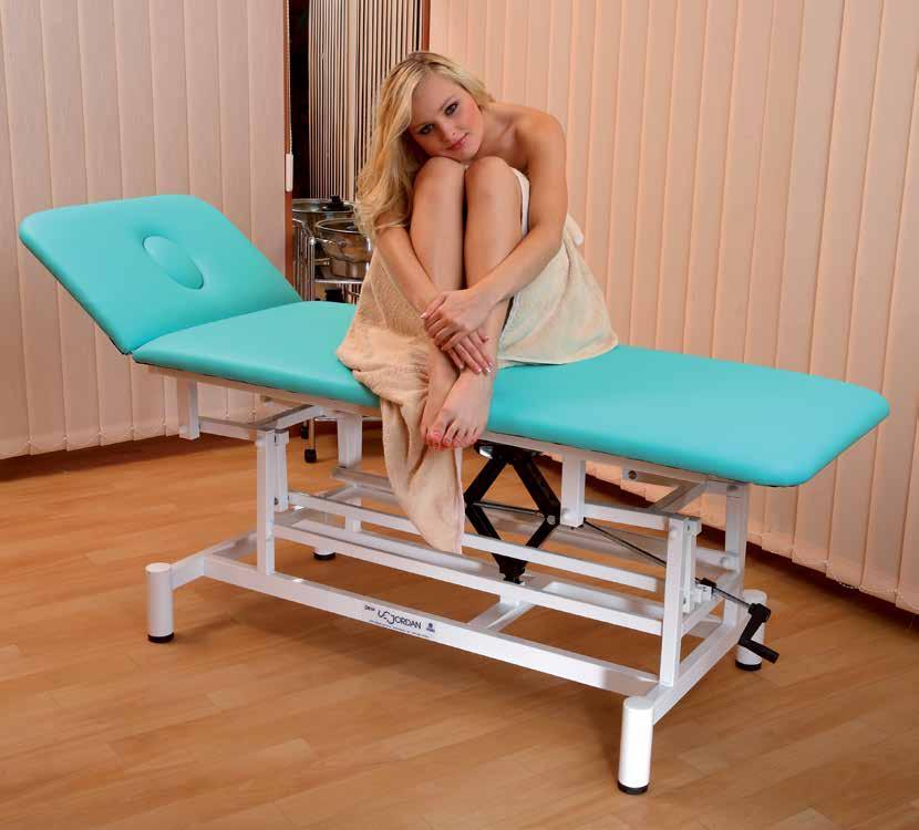 JORDAN physiotherapeutic couch, D line JORDAN D line actuator-free couches with manual height adjustment using a lever mechanism.