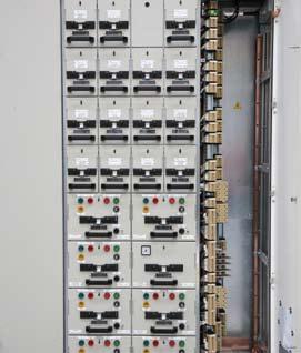 Segregation between phases by means of insulating material plates which prevent the internal arc; in this case, according to the regulations, the switchboard is called Busbars compartment and units