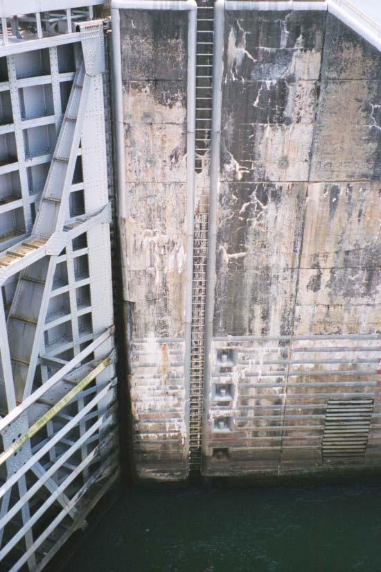 Crumbling lock wall, Lower Mon 3,