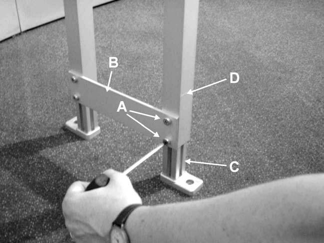 4.3.2 Two-legged aluminium support The aluminium double upright is continuously adjustable in height. At first the fixing screws (A) of the cross bar (B) must be loosened, see the opposite figure.