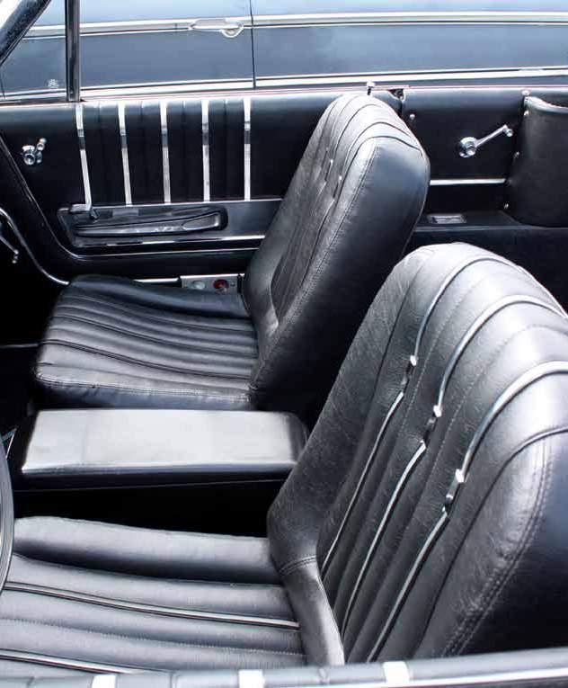 GALAXIE 1963 500XL SEAT UPHOLSTERY Our 1963 Galaxie 500XL Seat Upholstery is a correct reproduction of the original, and features both vertical stripes.