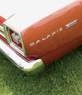 GALAXIE 1966 500 SEAT UPHOLSTERY Our 1966 Galaxie 500 Seat Upholstery is a correct reproduction of the original featuring the Leaf embossed center stripe. We offer the original Sierra grain in 32 oz.