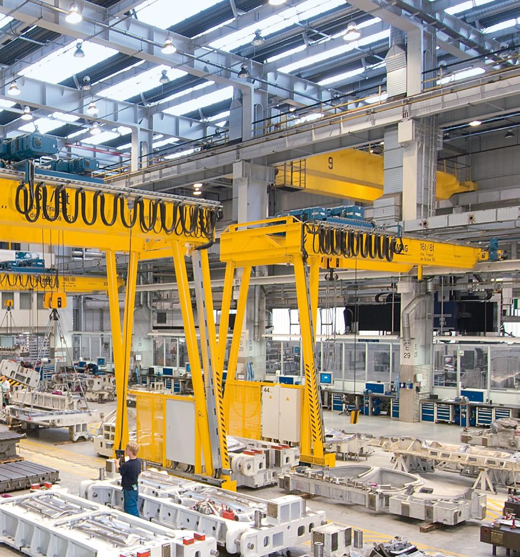 Double-girder semi-portal cranes for maintenance work on