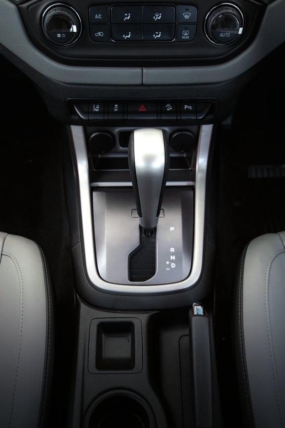 6Speed Automatic Transmission with Manual Mode Function This automatic transmission offers a