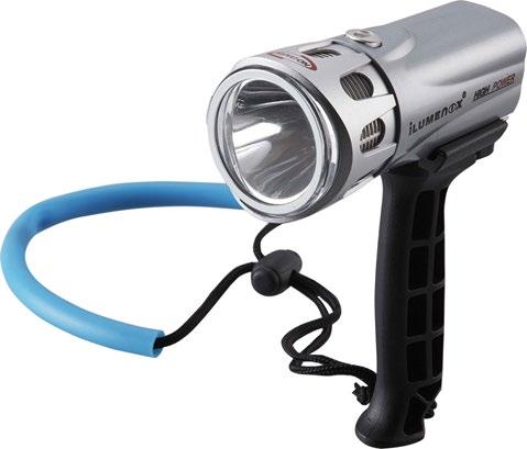 SS-L132W-2 High Rechargeable Dive Light designed with 3W Single High LED (7000 candlepower) and up to 60 hours running time. SS-L132W-2 High Dive Light will light up your diving activities.