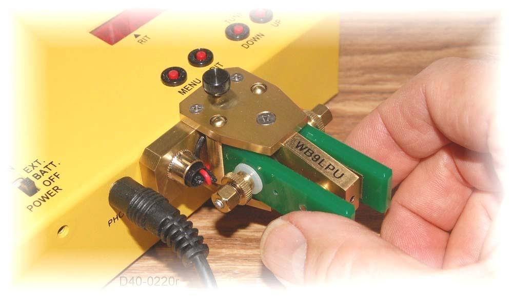 Page 1 A QRP Paddle for the Hendricks PFR-3 Transceiver by Richard Meiss, WB9LPU Introduction The Portable Field Radio by QRP Kits is an excellent addition to the variety of QRP rigs that are
