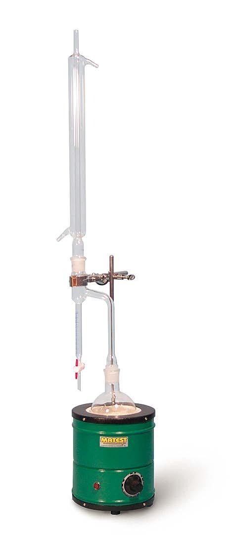 - Glass reflux condenser Electric heater with thermoregulator, clamps. Power supply: 230V 1ph 50Hz 500W Weight: 8 kg approx.