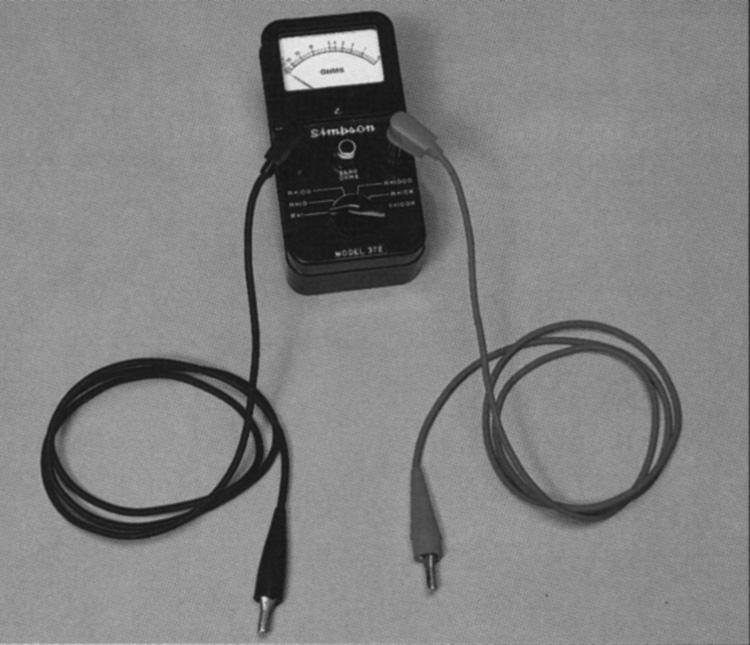 AMPROBE INSTRUCTIONS OHMMETER INSTRUCTIONS The Amprobe is a multi-range, combination ammeter and voltmeter. Voltmeter Scales: 150 VOLTS 600 VOLTS Ammeter Scales: 5 AMPS 40 AMPS 15 AMPS 100 AMPS 1.