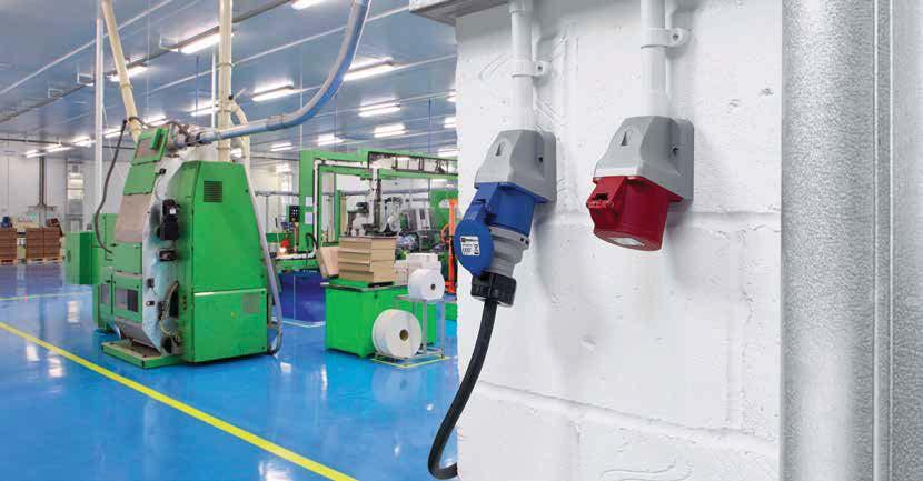 WIRING DEVICES COMMANDO RANGE INTRODUCTION Commando offers a comprehensive range of industrial plugs, connectors, socket outlets, appliance inlets, Combi and Modular-Combi units.