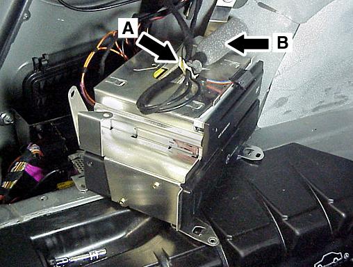 Pulling out the panel directly toward to center could result in cracking or breaking the plastic trim at the top, rear of the trunkwell lip (Figure 1). 10.
