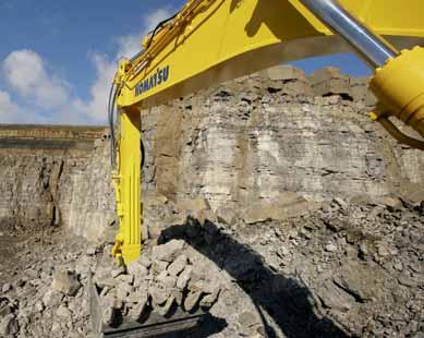 Rugged design Maximum toughness and durability along with top class customer service are the cornerstones of Komatsu s philosophy.