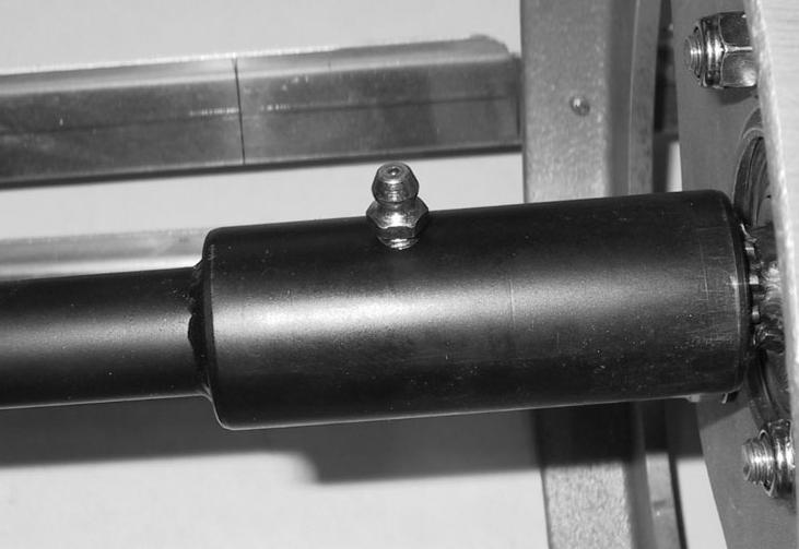 Photo #8 Install both gearboxes on bulkheads while engaging the spline couplings. When installed, the front and rear shafts must not be bottomed in the spline couplings.