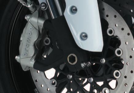Chassis (1) Front brake calipers (Brembo).