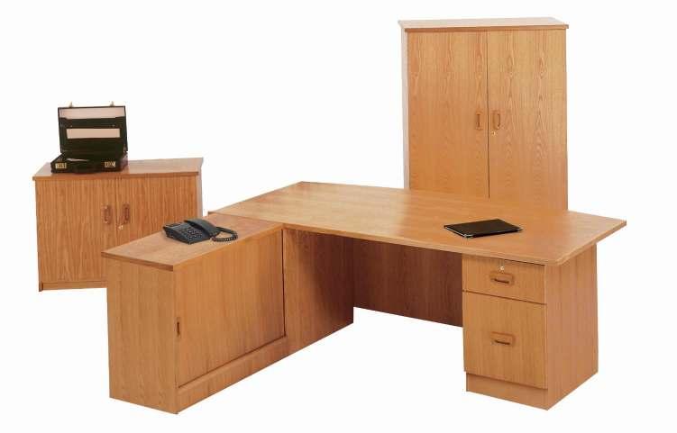 Executive L-combination desk Bow top single pedestal desk with extended credenza F10 004 1800 x 1000 F10 005 1800 x 1000 (inlay) F10 006 2000 x