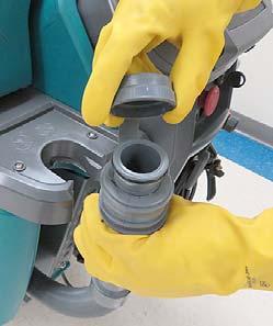 If cleaning detergent was added to solution tank, do not use spray nozzle for rinsing purposes.