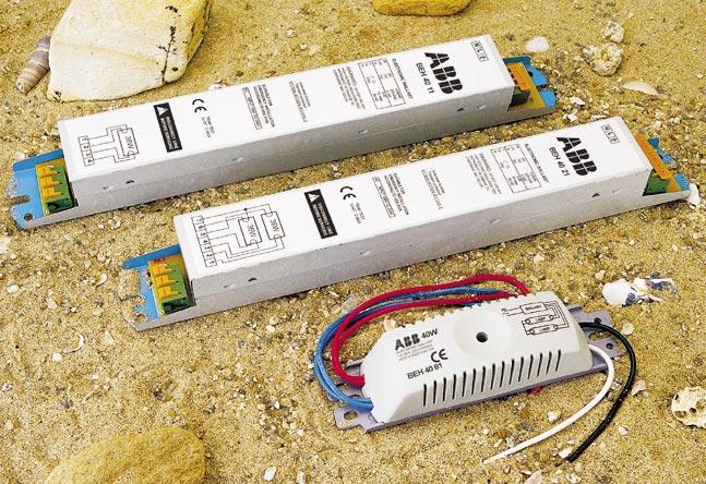 NPF & HPF Electronic Ballast for Linear Fluorescent Lamp Features Conformed to IEC928/IEC929 EN61000 3.2 High grade electronic components Power factor >0.90; >0.