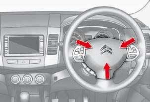 Press this button, the direction indicators fl ash. They can operate with the ignition off.