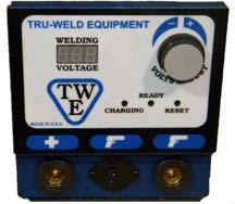 SET-UP AND WELDING VOLTAGE SELECTION Selecting the required weld voltage is achieved by turning the selector knob.