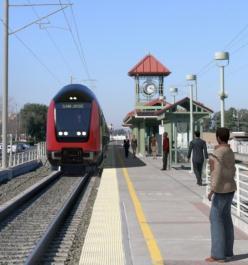 Caltrain Modernization Program Projects Advanced Signal System (2015) Corridor Electrification and Electric Multiple Units (2019) 3 Project Description Communications Based Overlay Signal System