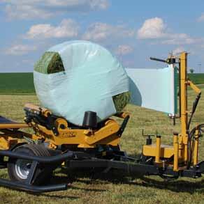 An adjustable hydraulic valve allows the lowering speed of the hydraulic bale