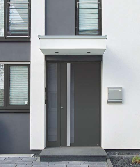 Only from Hörmann Style 568 TopPrestige in Traffic white RAL 9016, with fascia frame Rondo 70 (optional).