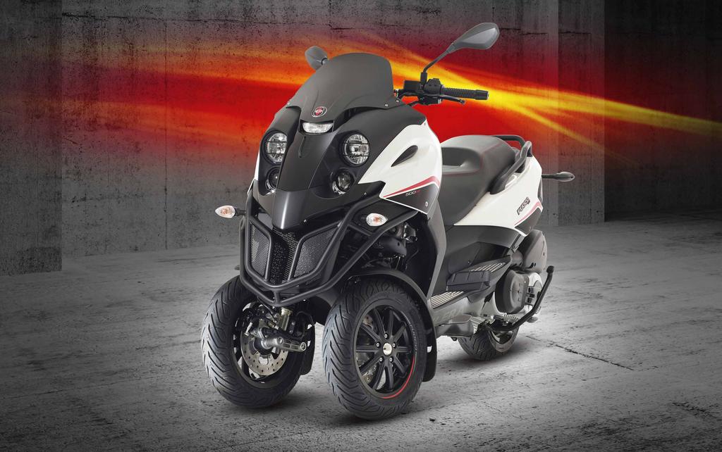 FUOCO LT 500 FUSION WHITE THE MOST FUN YOU CAN HAVE WITH A CAR LICENCE* Gilera Fuoco LT 500: Everyday a new adventure.