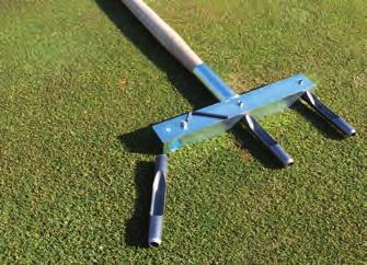 Root cutting blade for the use with aerators Ventilaten of the greens with a minimal disruption to the playing surface