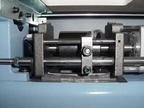73 4-5-1 Check of thread cutting driver 6. Check clearance between Driver base and Fasten block for guide [ 40 ~ 41mm ].