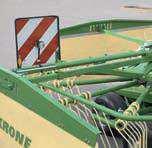 Perfect raking to the right: since the operating controls are also grouped on the right side of the tractor cab, these rakes provide the highest degree of driver comfort.