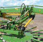 Swadro 907 is the KRONE twin-rotor side delivery rake with 8.00 m (26'3") work width.