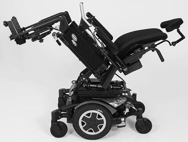 Invacare Ultra Low Maxx by Motion Concepts Risk of Injury Pinch points can cause injury. A pinch point D exists between the center mount footrest and casters.